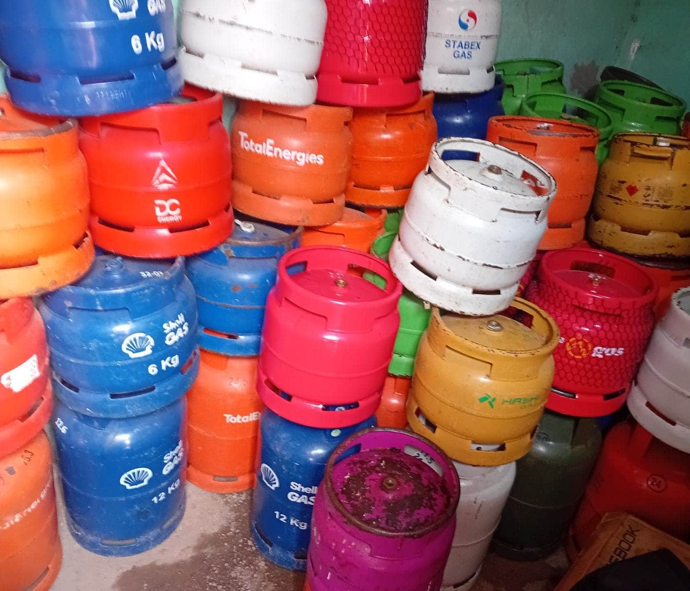 All types of gas I have it 6kgs all =50,000 refill